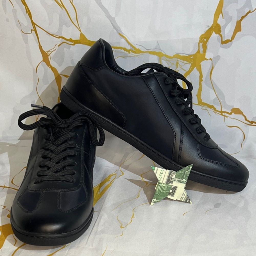 Spring Luck Louis Vuitton Lv Trainer Sneaker In Black Leather. Nwt